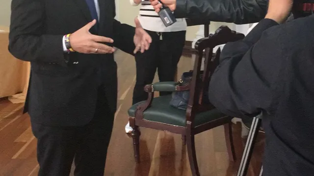 Senador Santiago Valencia radicará proyecto para el progreso y la protección de los artistas.