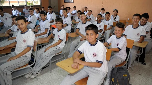 Más de 69 mil estudiantes continuarán disfrutando del beneficio de movilidad escolar