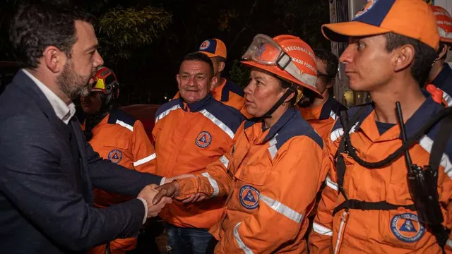 Alcalde Mayor coordina PMU de seguimiento a Incendio en los Cerros Orientales
